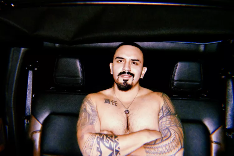 Just a Juno main looking for a Mauga looking man 🥺