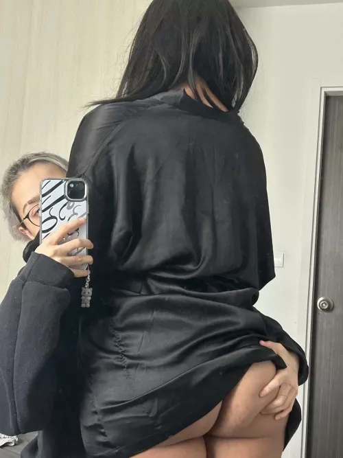 proud to have a fem with a phat ass 🫡