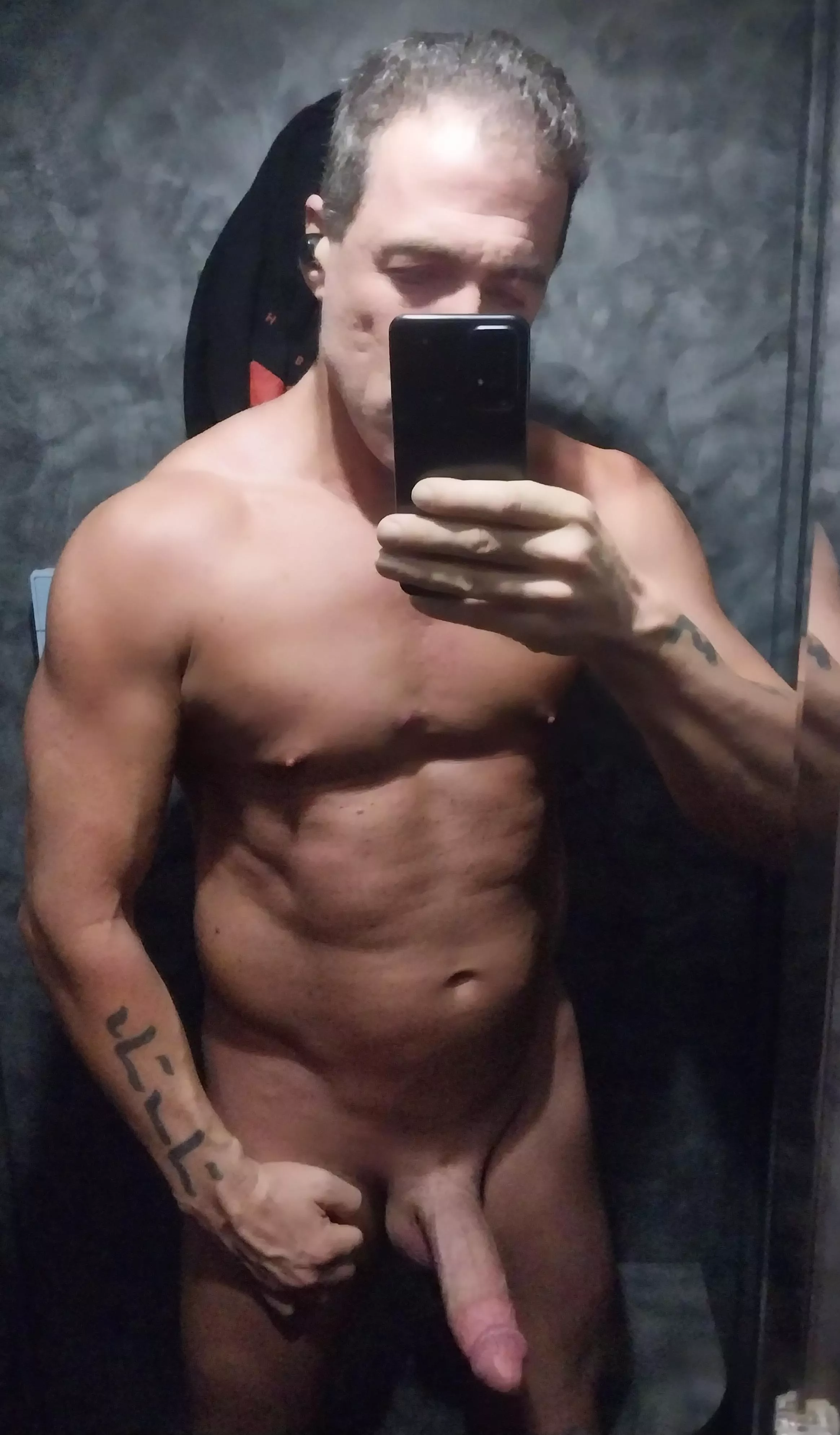 [45], 6', 192 lbs. Still cutting. Lost 1.2 lbs this week. 