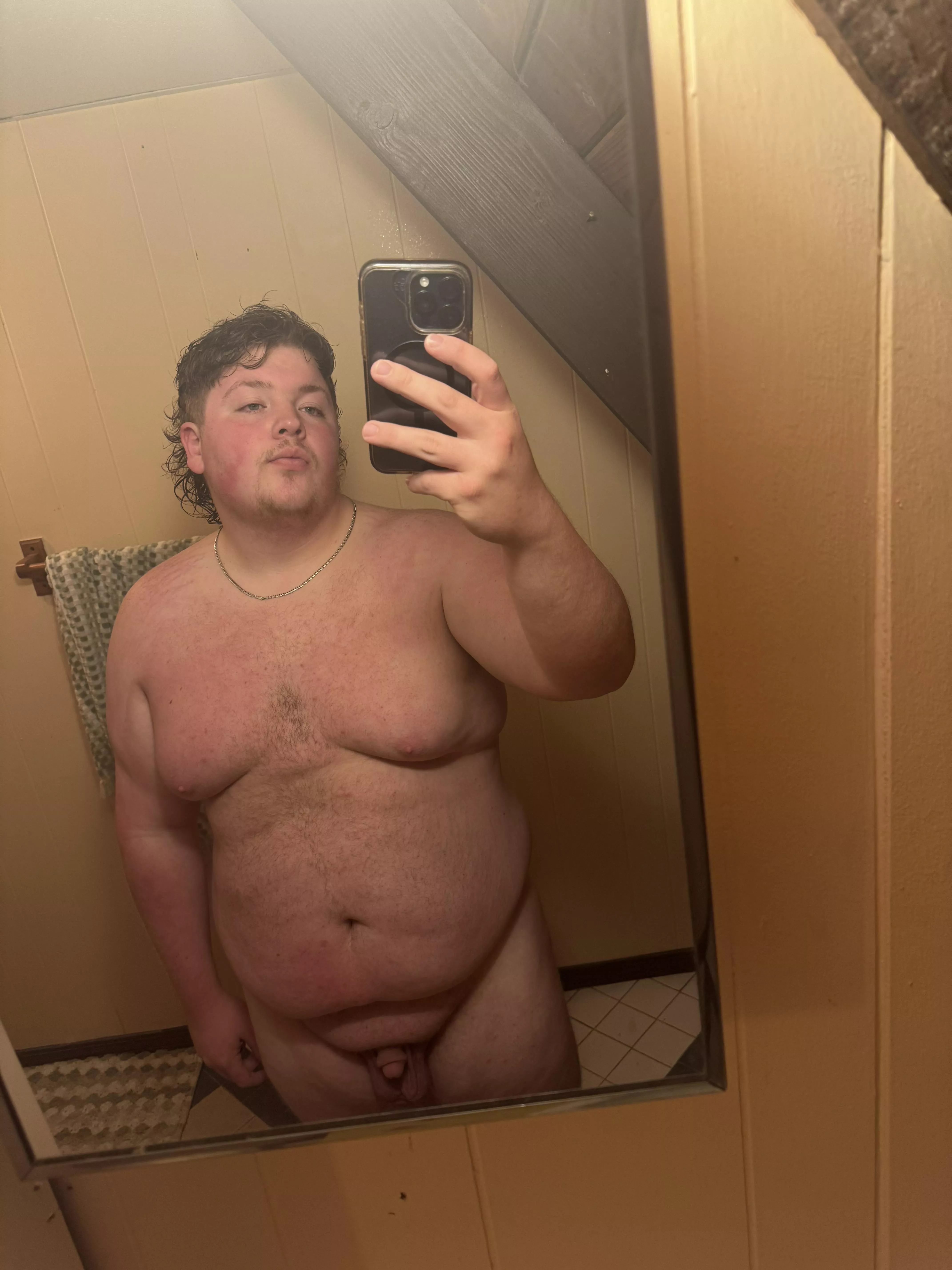 anyone mind small dicks? txt me😝