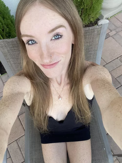 Embracing all my freckles and not trying to hide them anymore [IRTR]