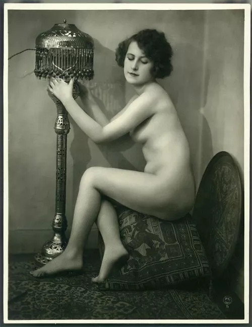 English Studio nude