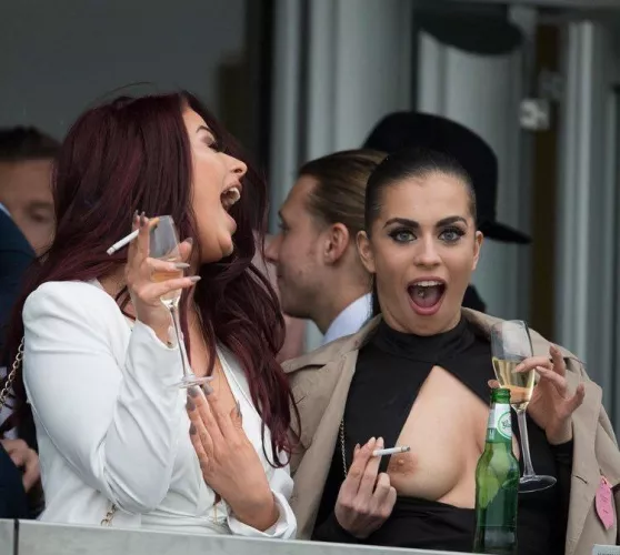 Smoking and public fun