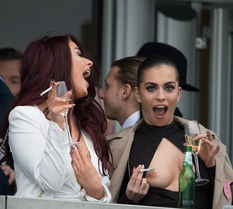 Smoking and public fun