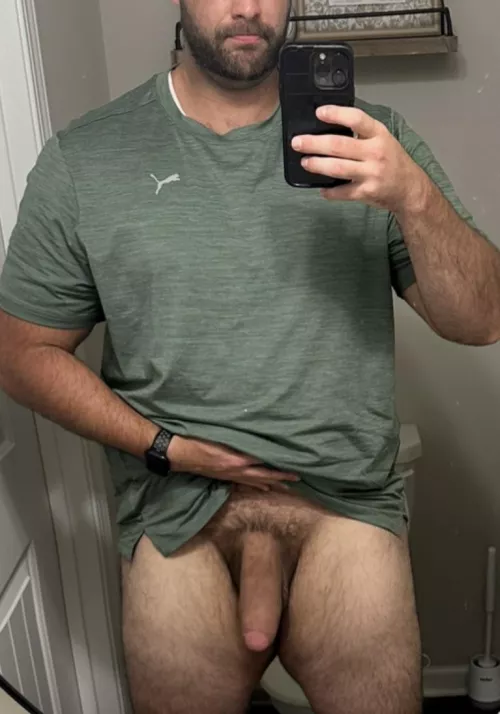 Wanna play with a bored and horny dad? 