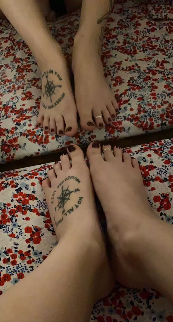 Worship my feet in North Carolina simp 