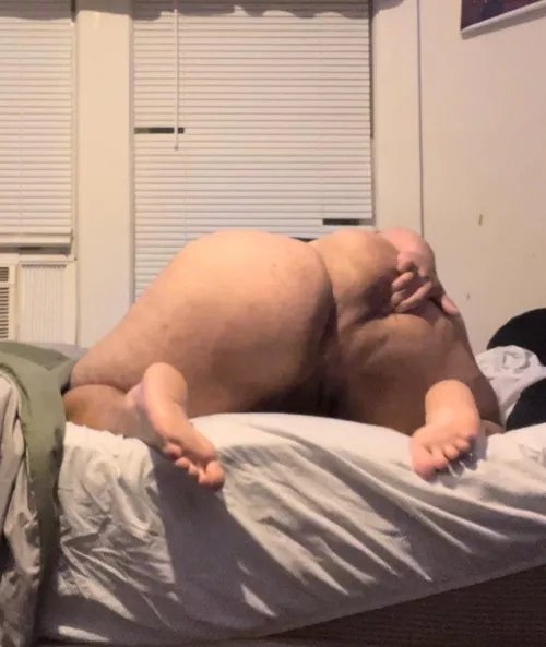 Would love for someone to suck my toes 😘 add my snap n3223815