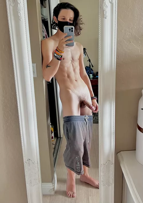 [23] I’m always so eepy in the morning 🥱