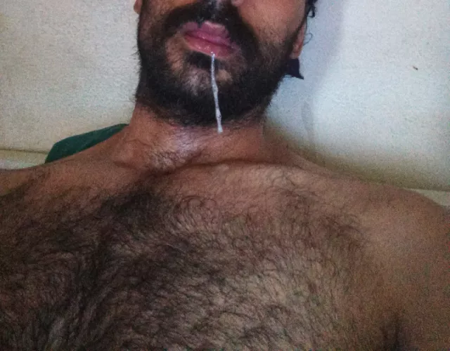 A fine time of pleasure tasting the seed 