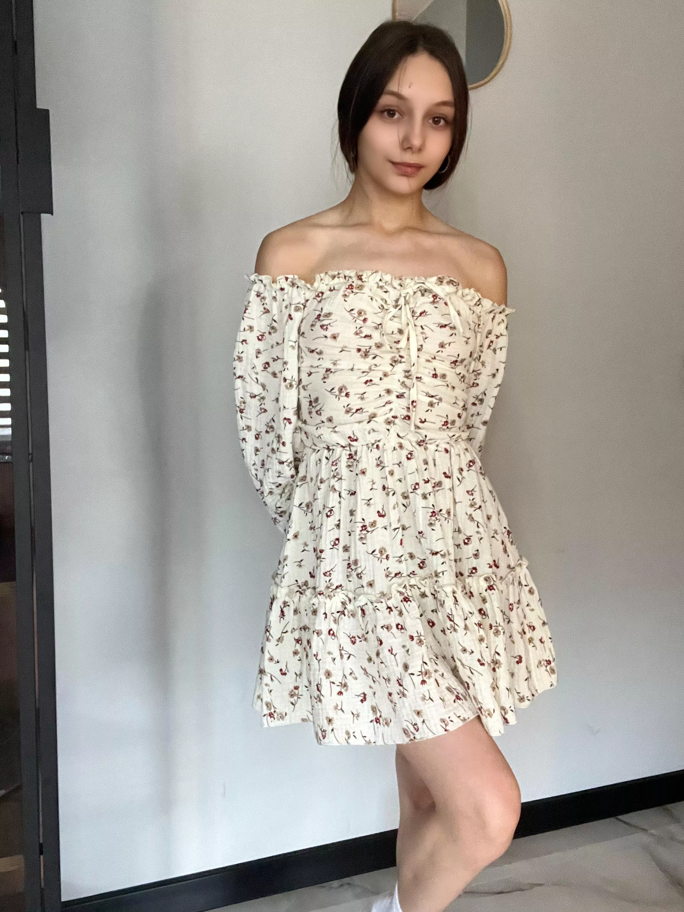 Can't resist showing you my pretty face.