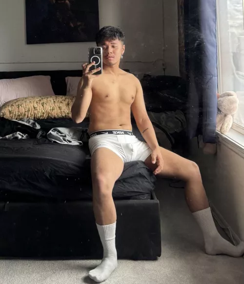 Chinese-Cambodian Australian reporting in 🫡🫡🫡