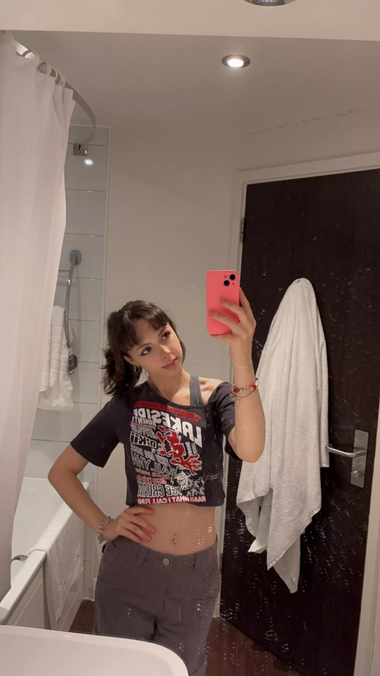 classy in  this gray shade outfit