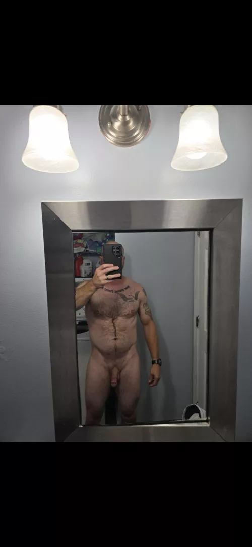 Dad (40) looking for a friend. Come say hi