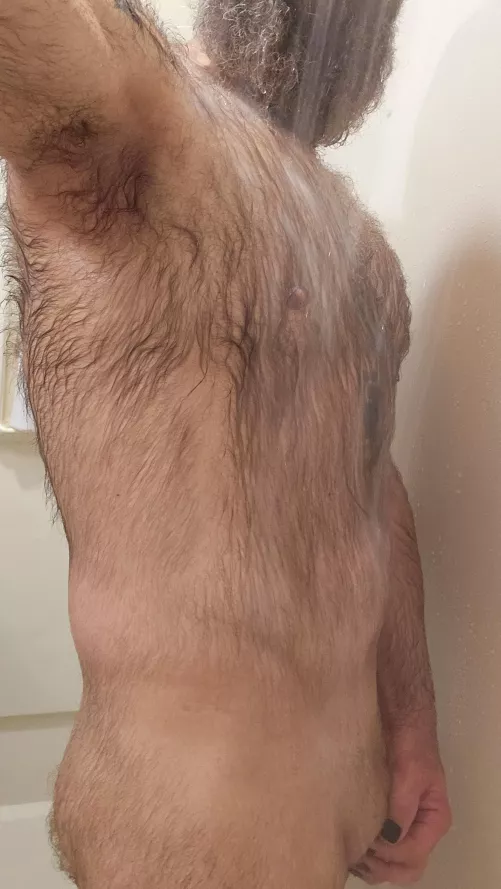 hello! hope ya enjoy my first post here! 🖤