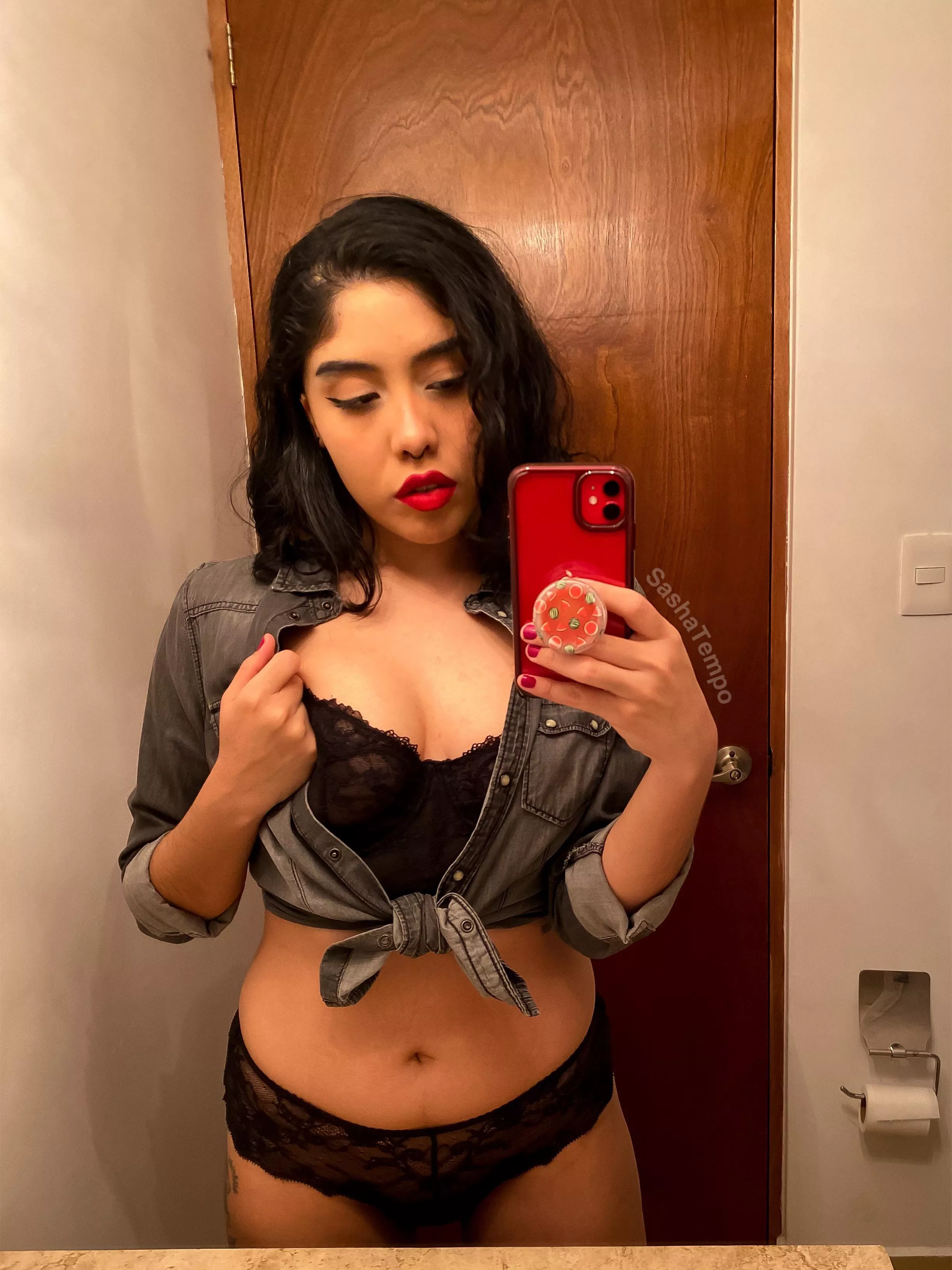 Hopefully you’re into pinup girls