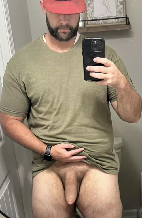 Wanna play with a bored and horny dad 