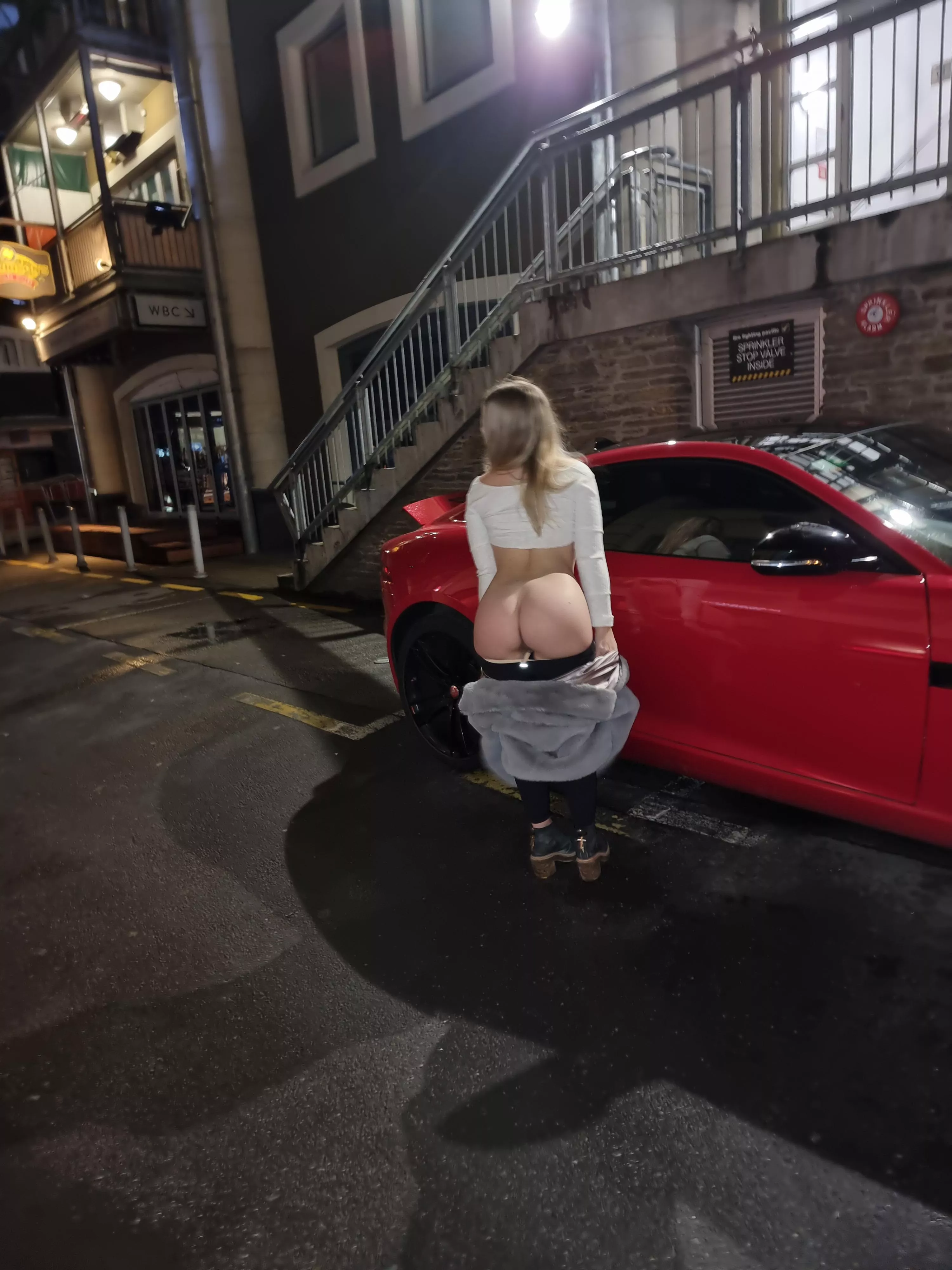 I dont know whos car this was lol