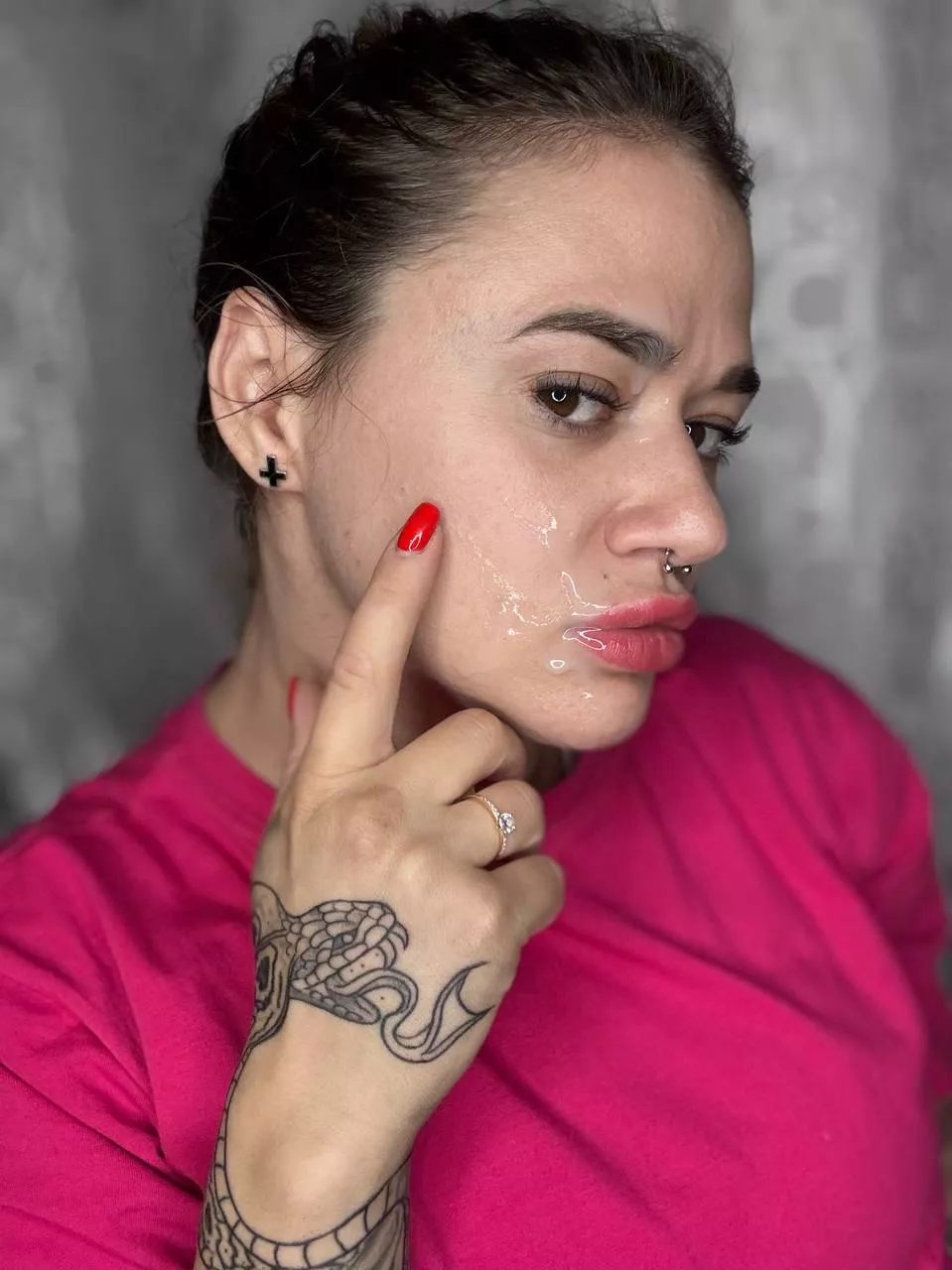 I’m milf with a face full of cum