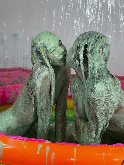 INVITE A NEW FRIEND TO THE WORLD OF WAM