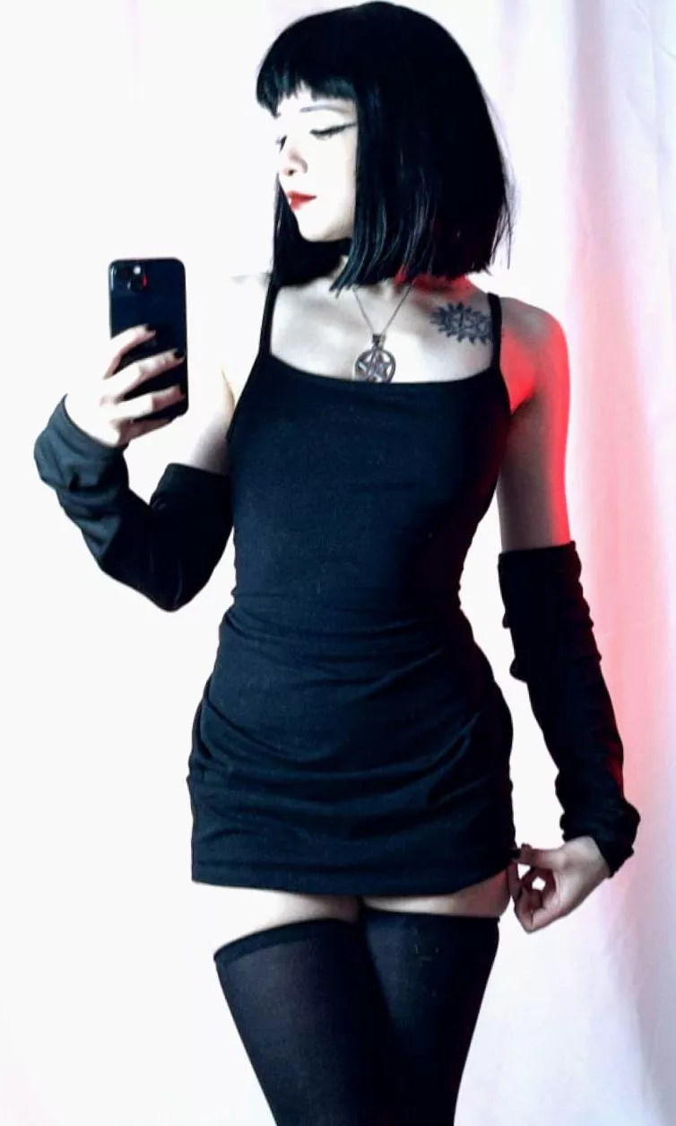 New song you're addictd right now? 