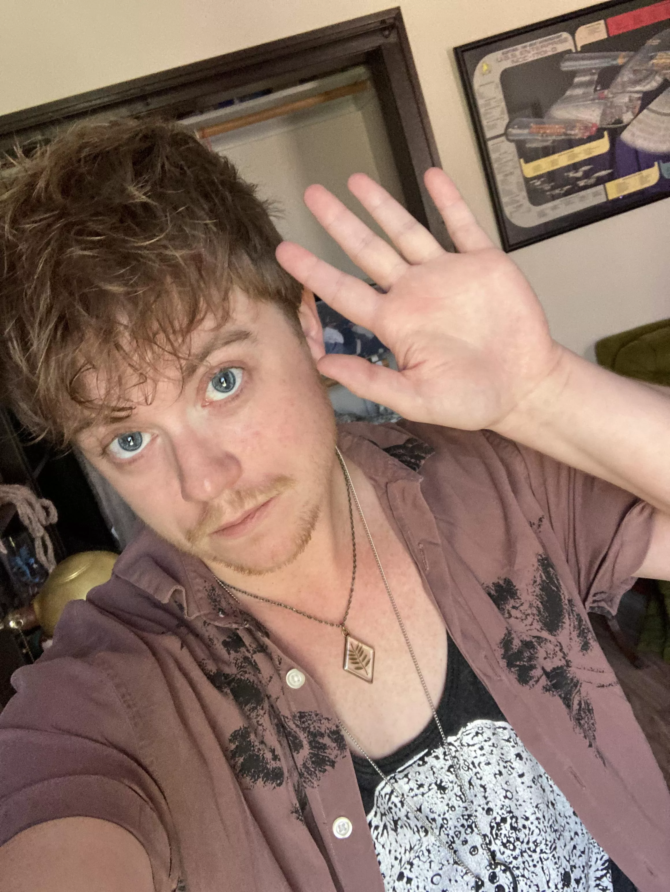 Raise your hand if your partner (34m) of 6.5 years who you were getting prepared to marry in the next few months met a 24yr old and dumped you for him after knowing him for only a month and moved in with him a week later so he can be the new dad to this 