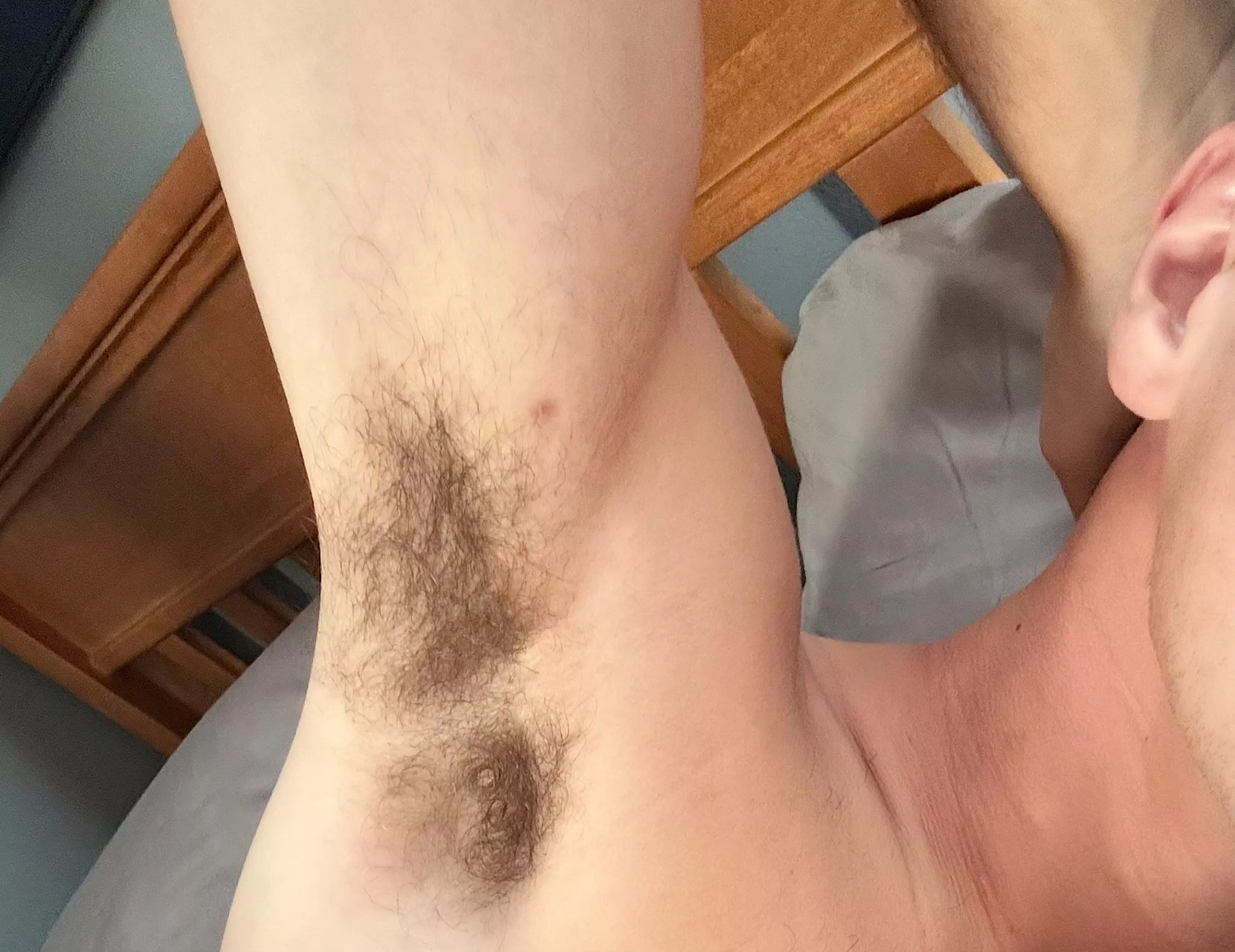 20 who wants a sniff?? hmu 