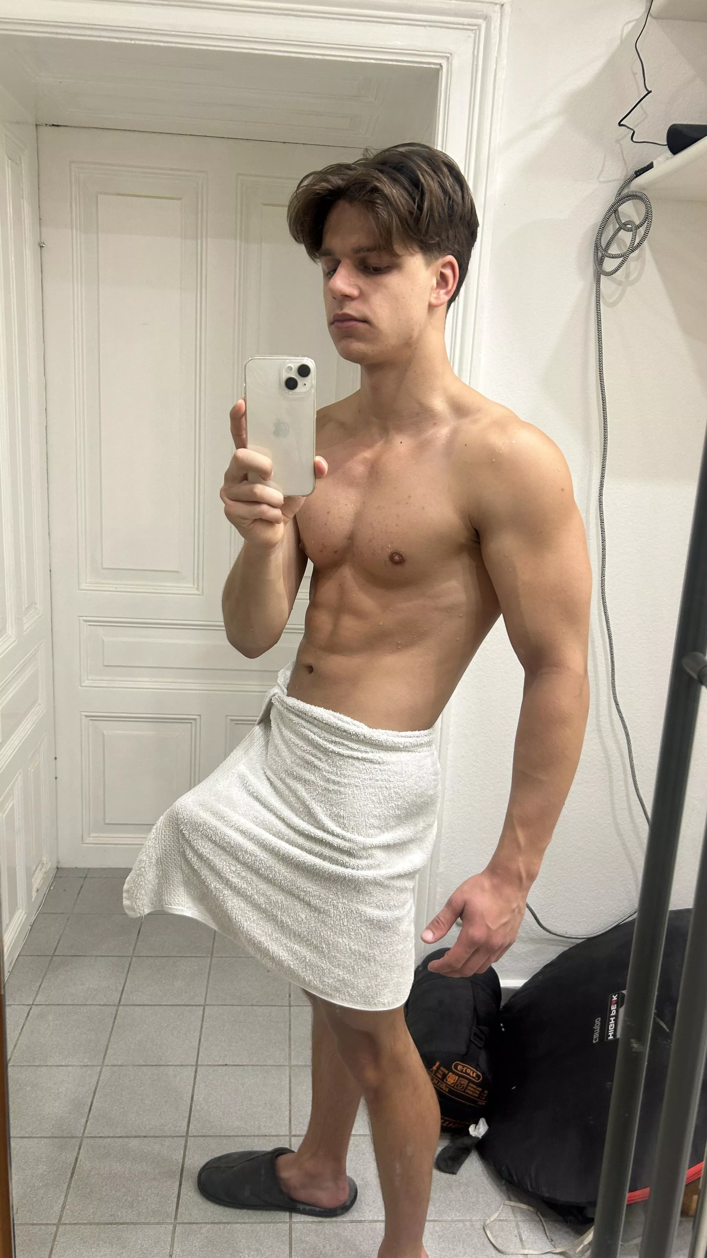 (20)I want to hear your moan when I drain your balls