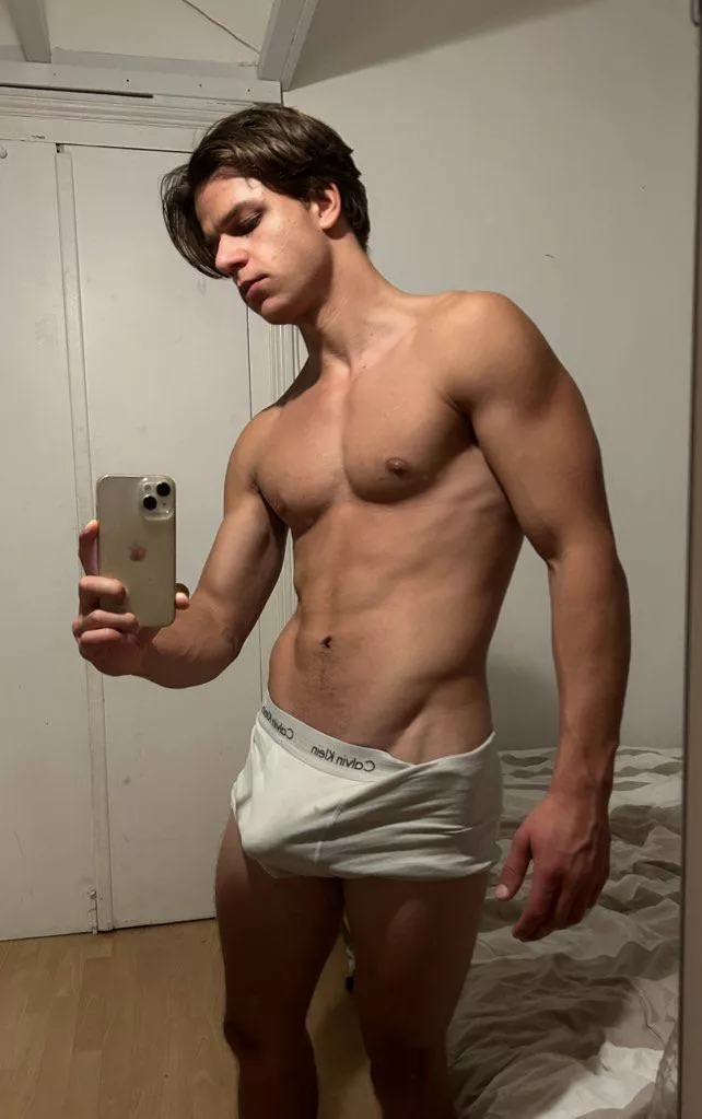 (20)I want to hear your moan when i fuck you 