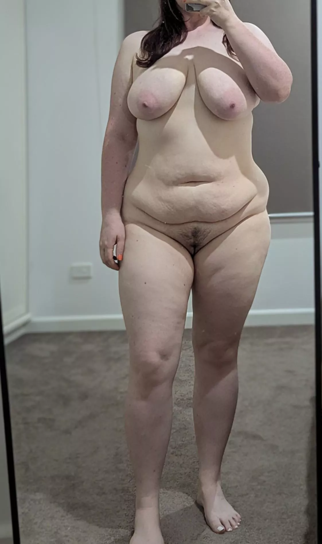 31F 83kg 165cm Getting more comfortable with my body with age. 
