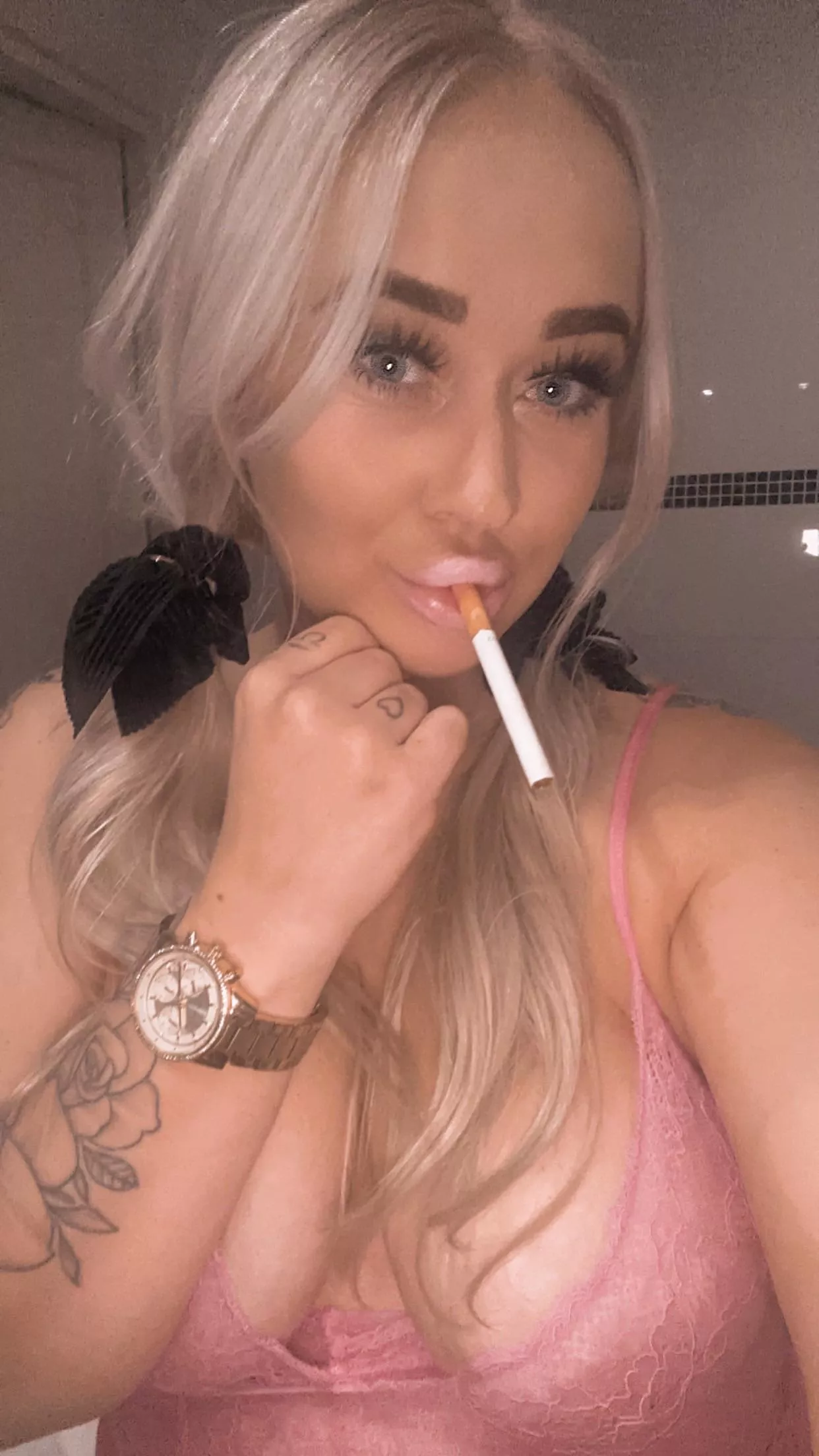 Can you guess when I started smoking baby? 🎀🩷