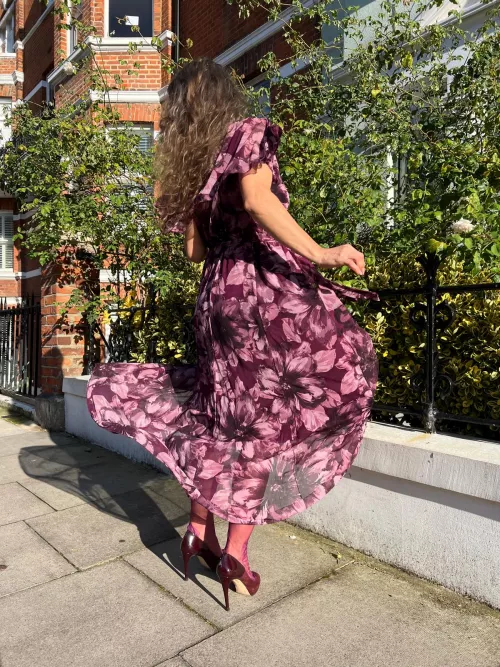 dancing as I walk, because i love my heels OC