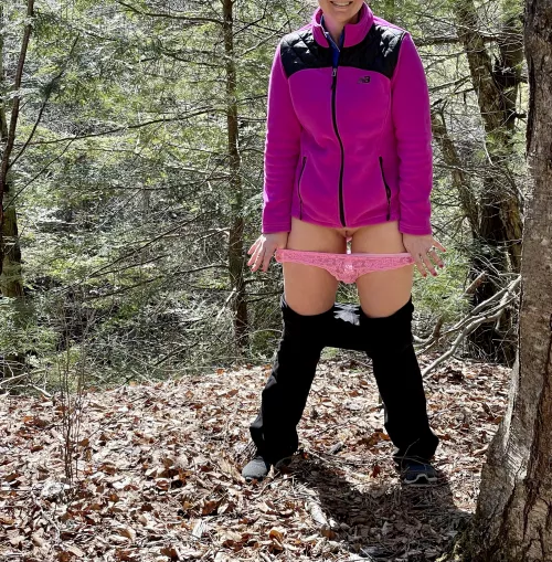 32F hiking anyone?