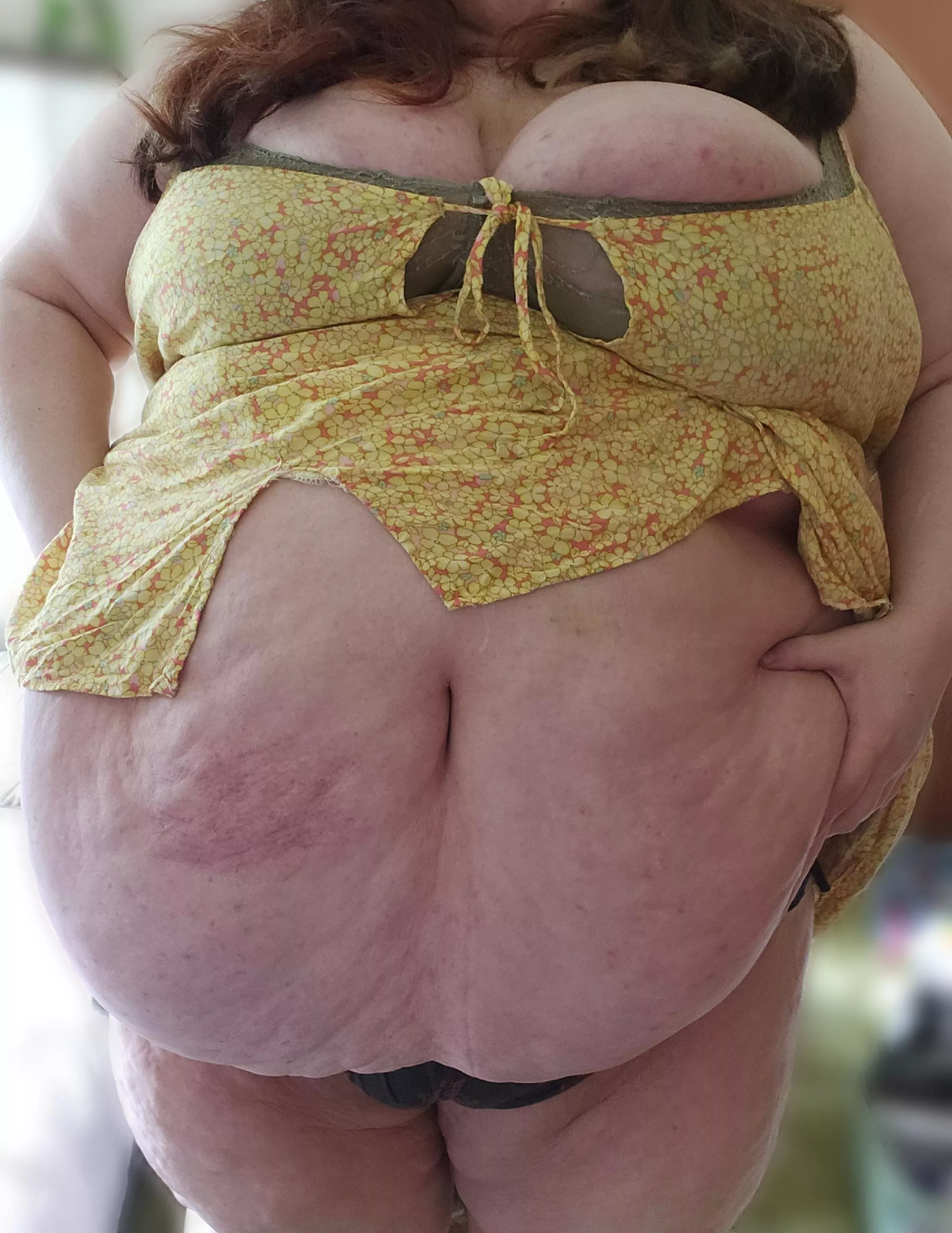 Hold it up for me? 💖