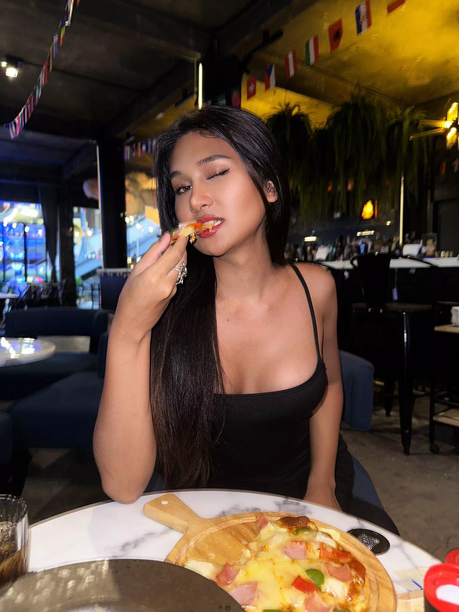 I heard this is the place for gals to share their girlcock?