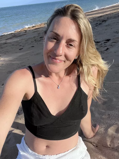 Love a black and white mix match outfit 😍