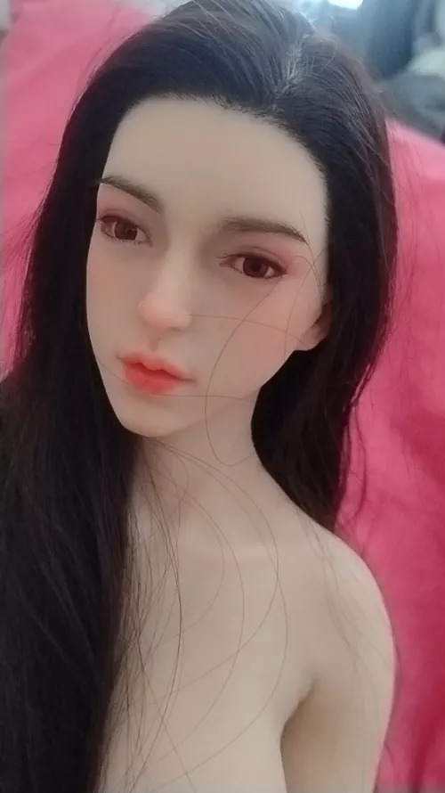 Ming-Lei just arrived! Happy with the mature face and she has cute melons hehe