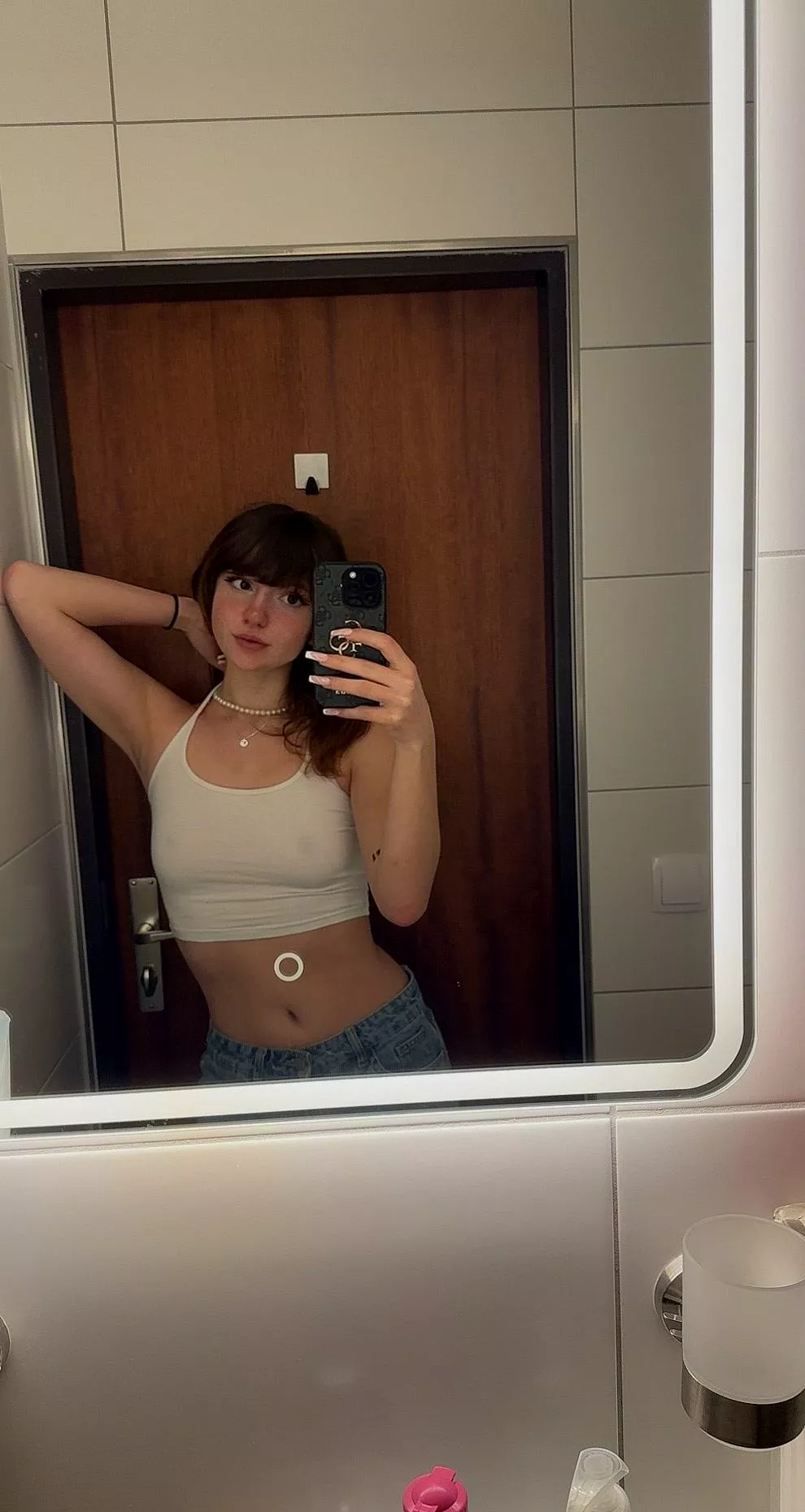 really questioning my crop top here