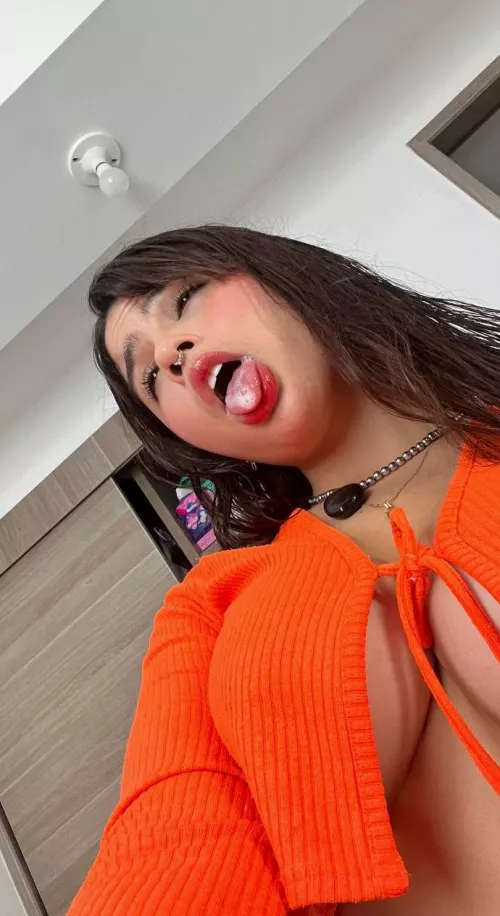 thinking about your dick makes my mouth feel things 