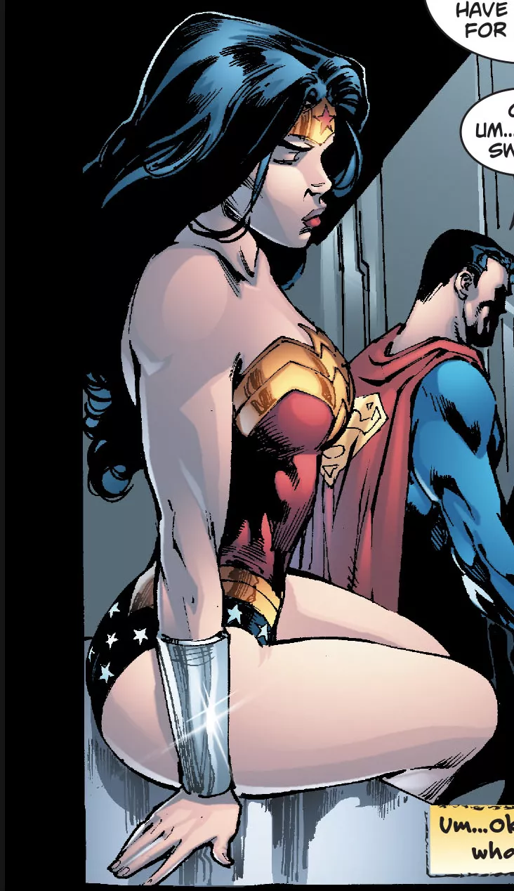 Wonder Woman's perfect body [Superman/Batman 2004 #78]