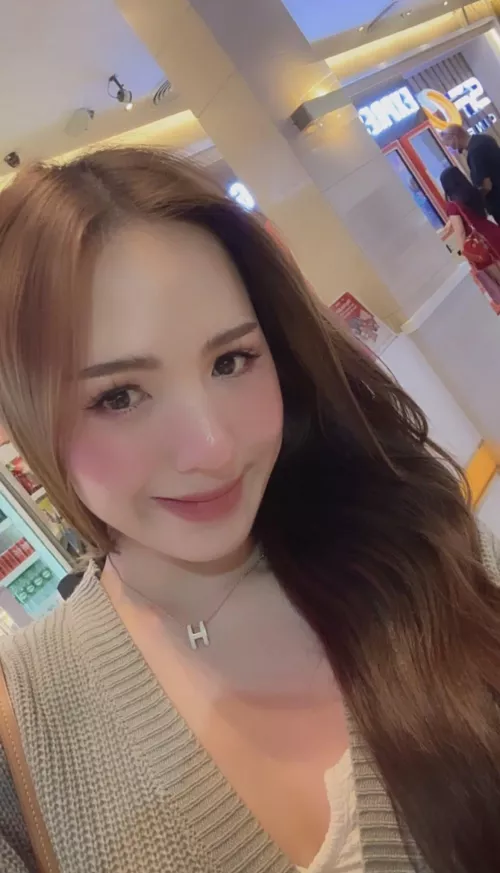 Would you get off to my nudes if I shared a couple with you?