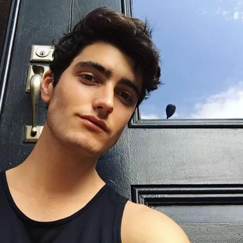 Would you know I’m Middle Eastern if I didn’t tell you? Hint: without waxing, I would only have one eyebrow.