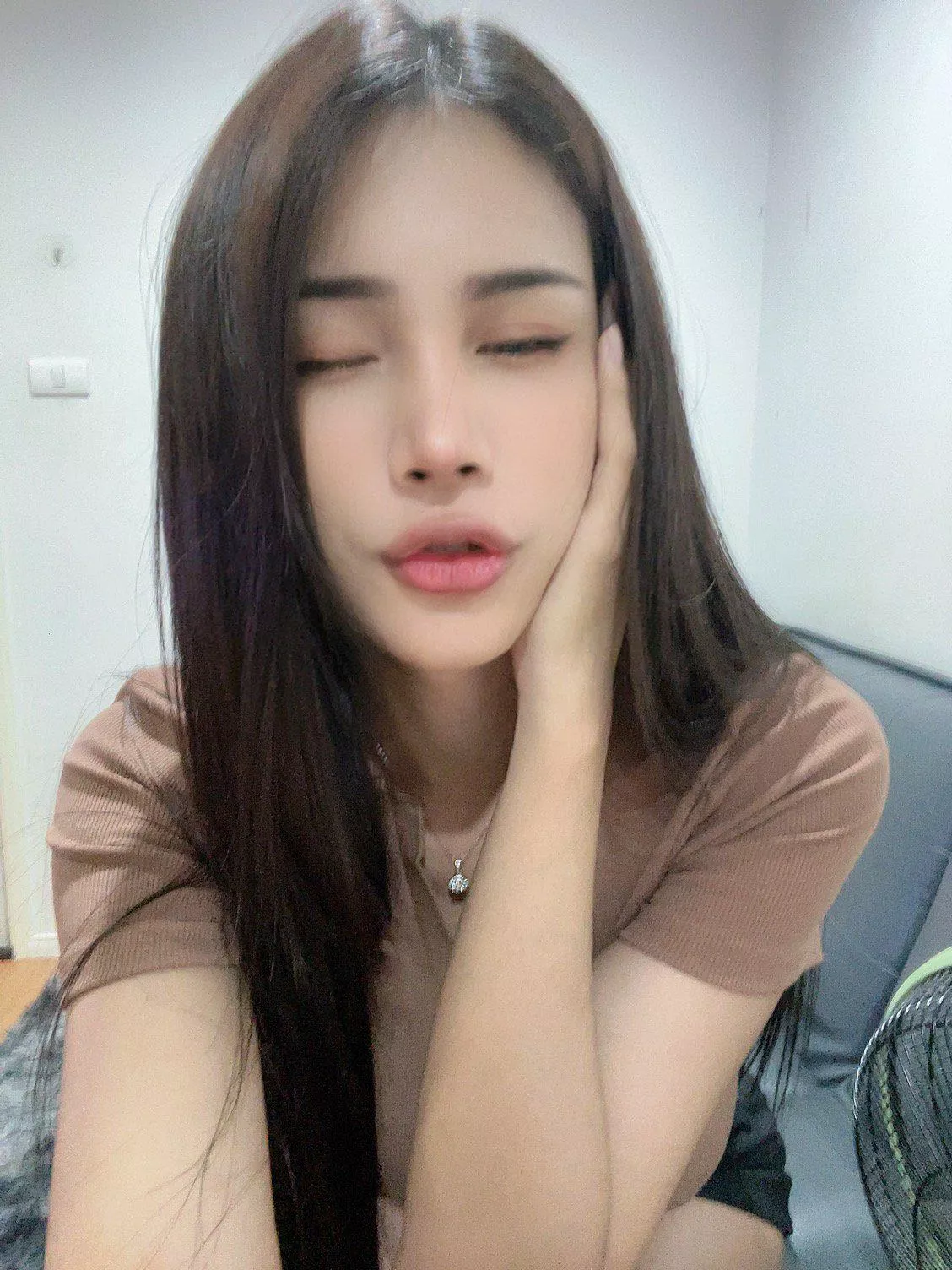 Would you still bring me back to your place if I had a massive surprise for you? 🍆