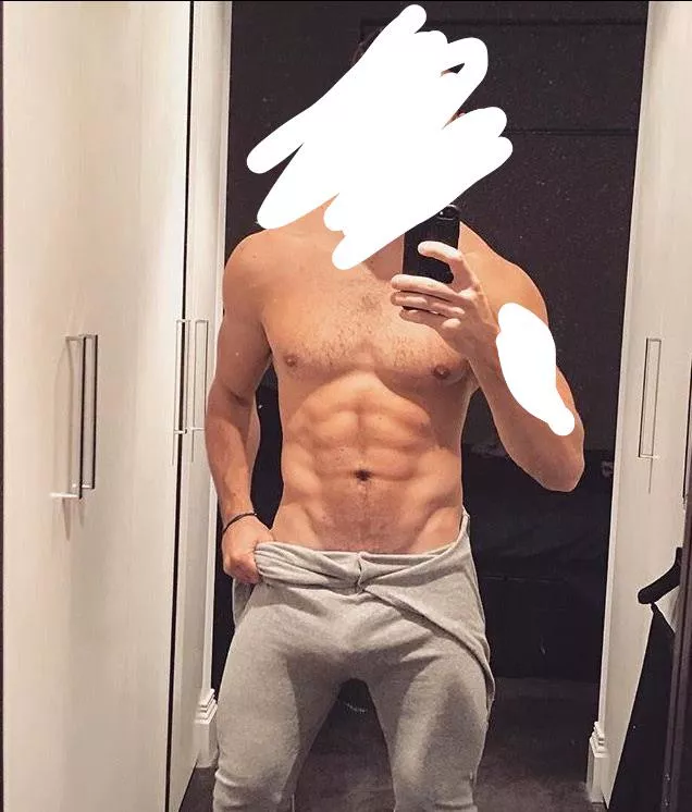 25 m4mf/f looking for a hot wife or sexy couple Hamilton