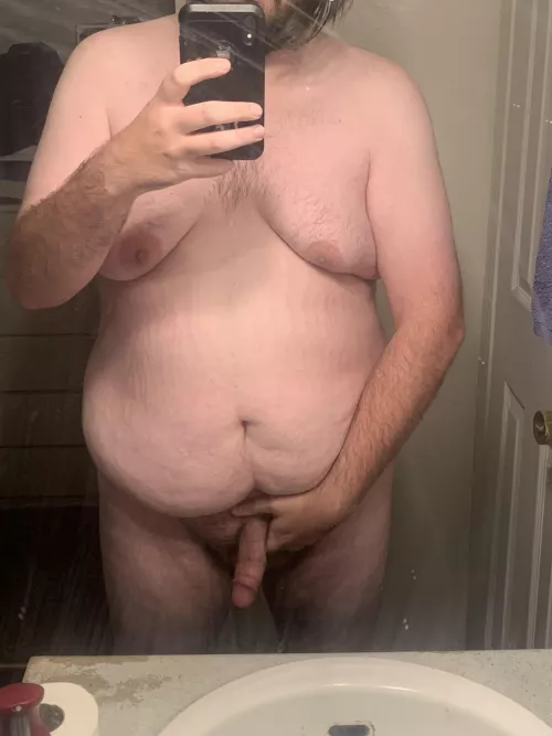 29 [M4F] Who likes chubby guys with a thick cock?