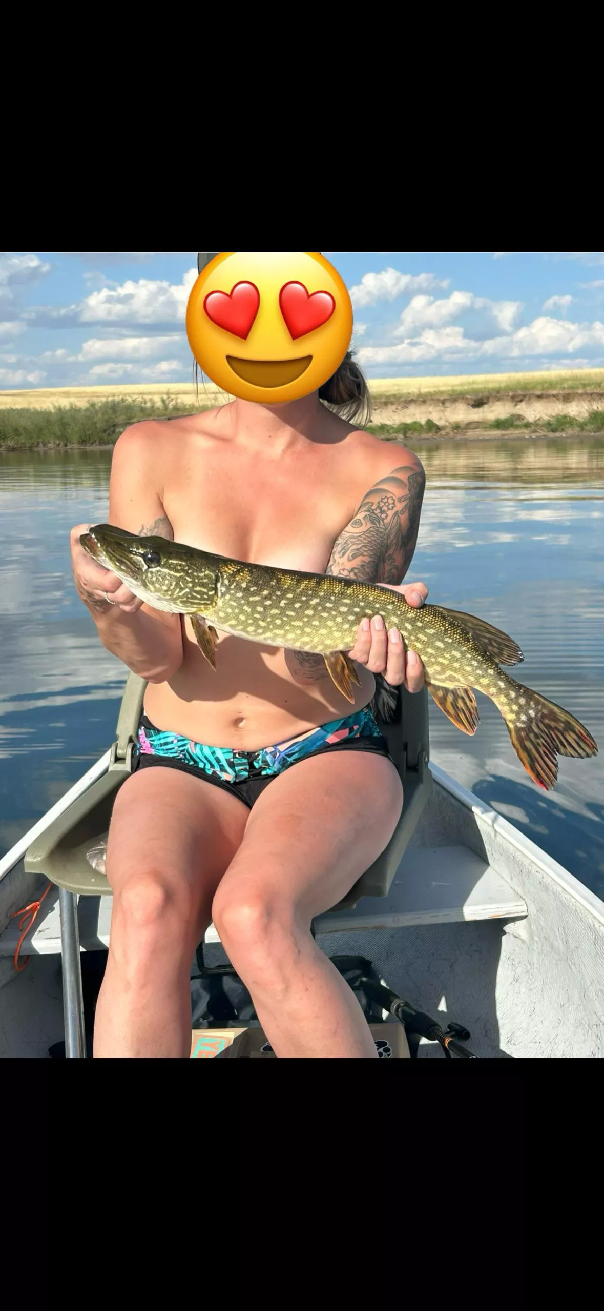 Any fans of Northern Pike? Might have a pic of what’s behind it 😈