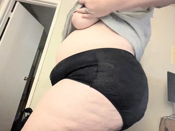 Cumfy shirt, cute undies... Ready for a home day!