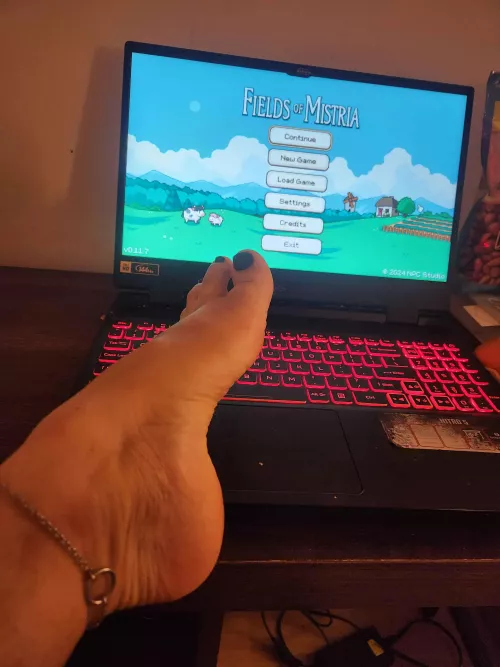 Game night with a lil arch showing