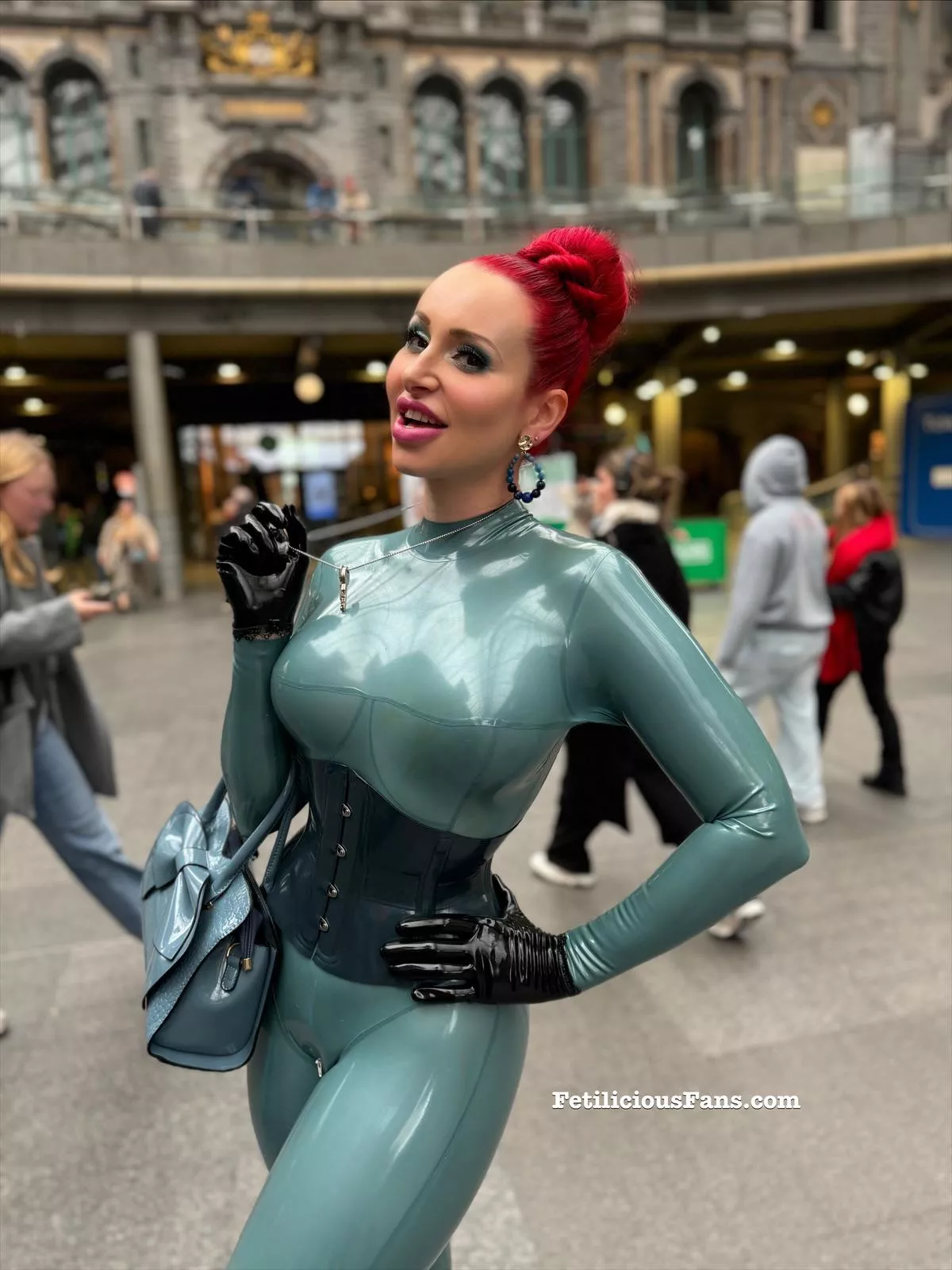 Just a regular day in Antwerp 😅😜