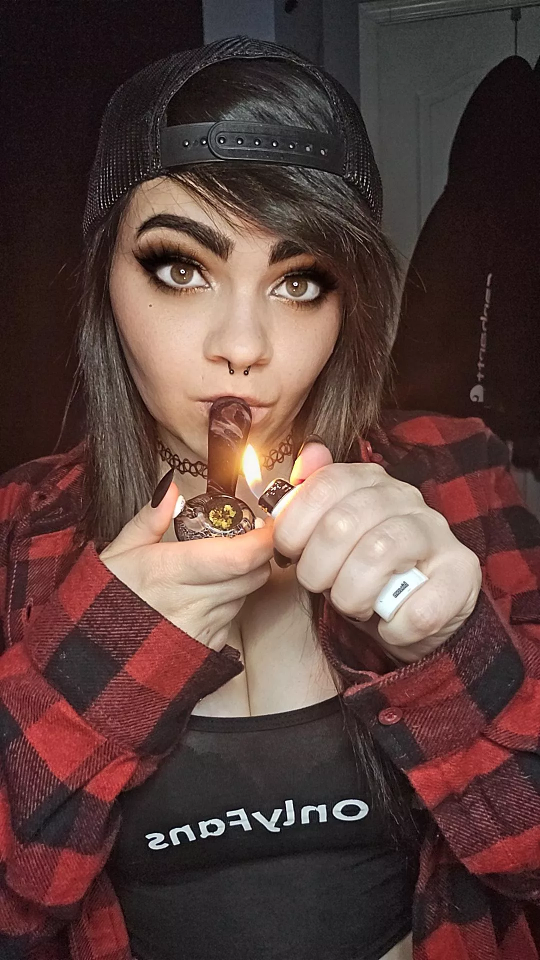 Let's smoke and chill ;) [OC]