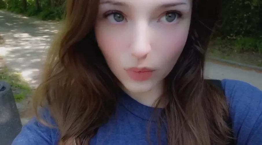 Looking for a daddy 😍